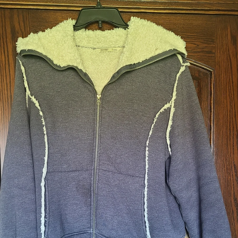 Coat - Picture 1 of 3